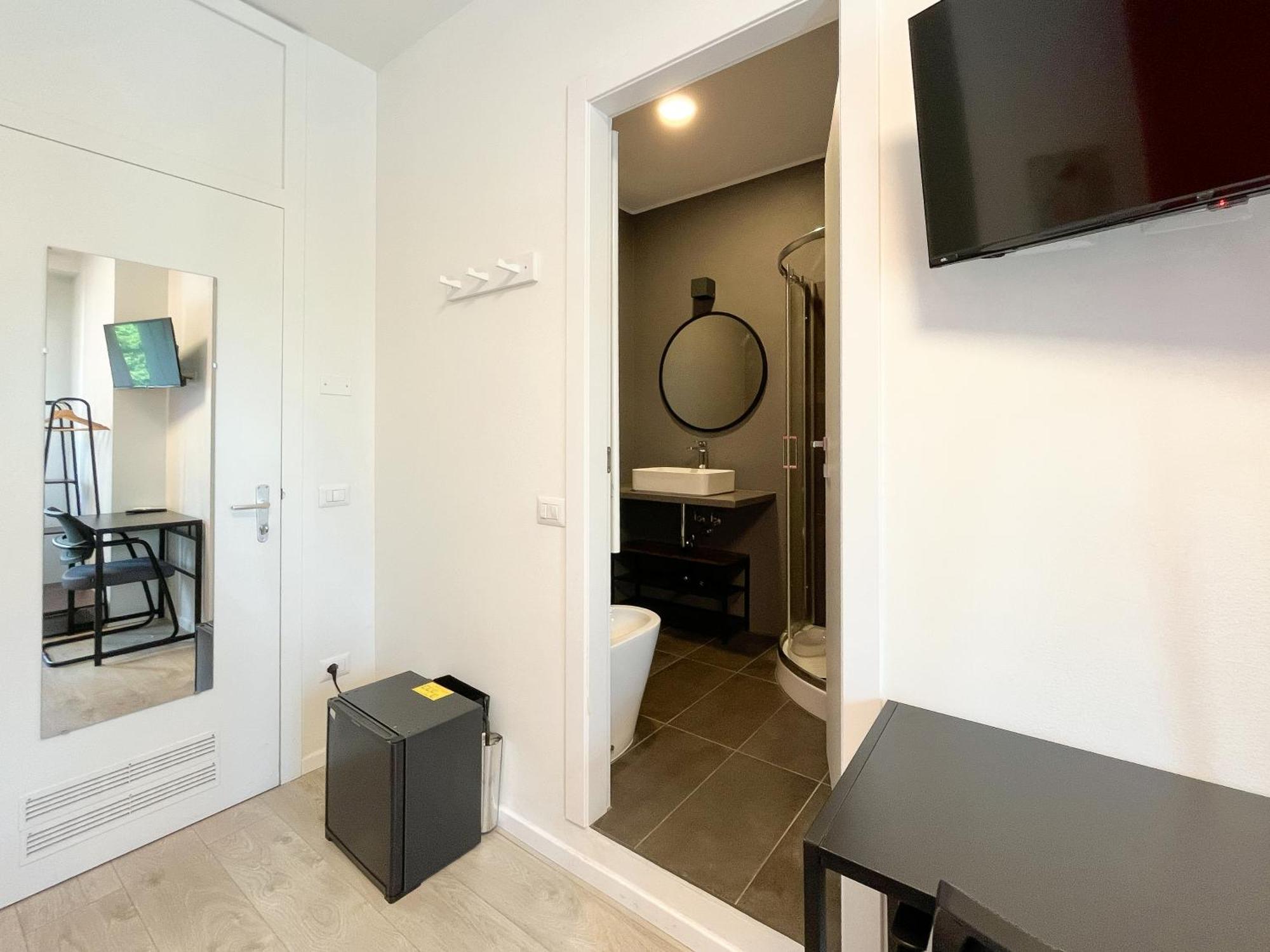 Rrrapido Colorful Rooms - Assago Ruang foto